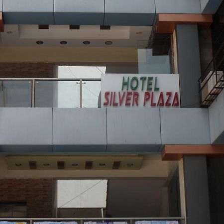 Hotel Silver Plaza Ahmedabad Exterior photo